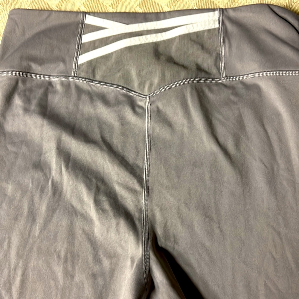 Fabletics leggings Size XL Gray GUC